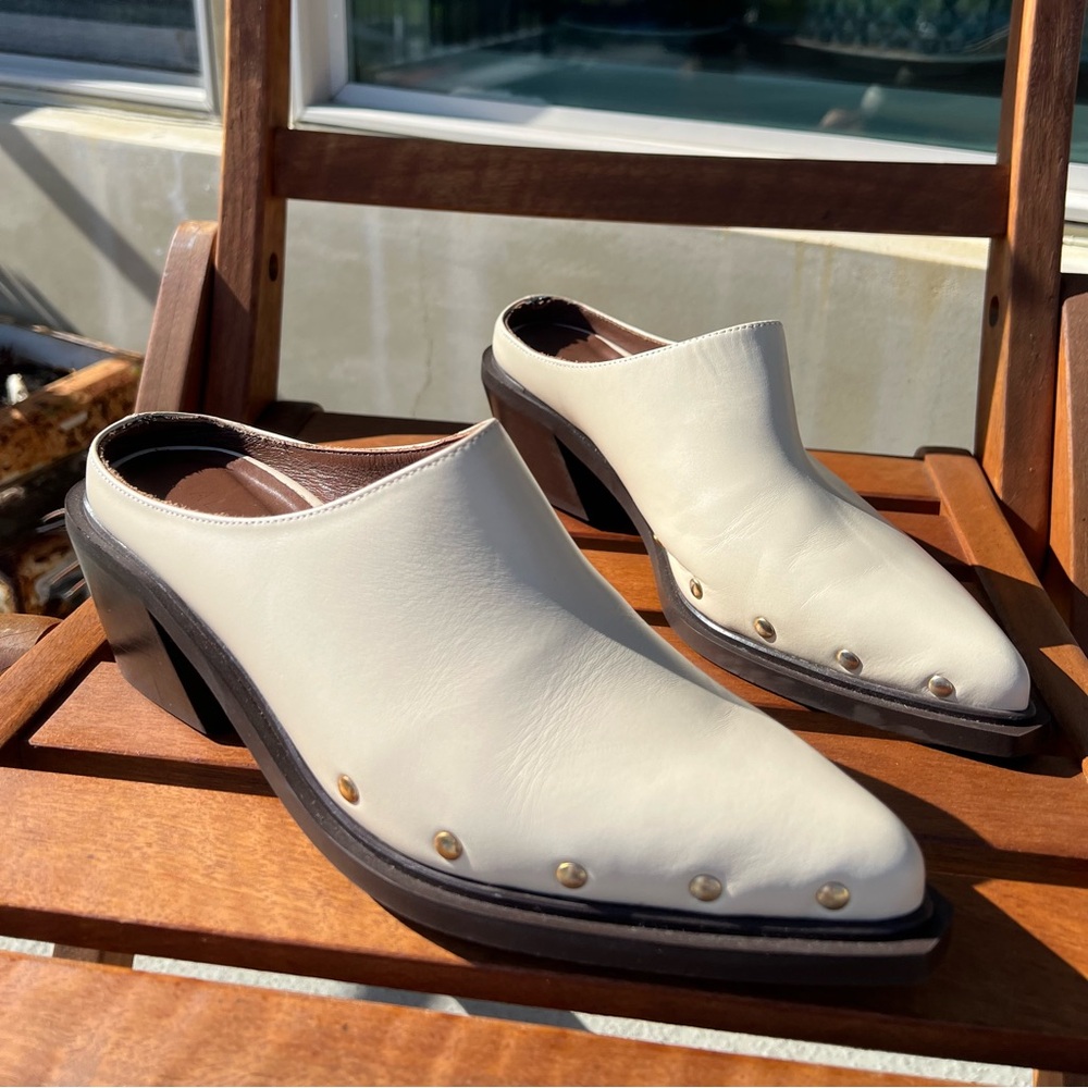 ALOHAS Cream Mules with Gold Accents
